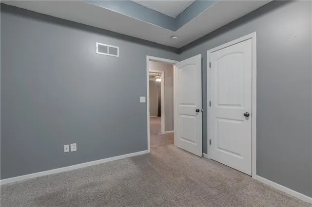 $392,500 | 411 Eagle Glen Drive, Raymore, MO 64083