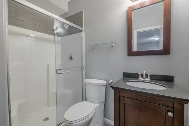 $392,500 | 411 Eagle Glen Drive, Raymore, MO 64083