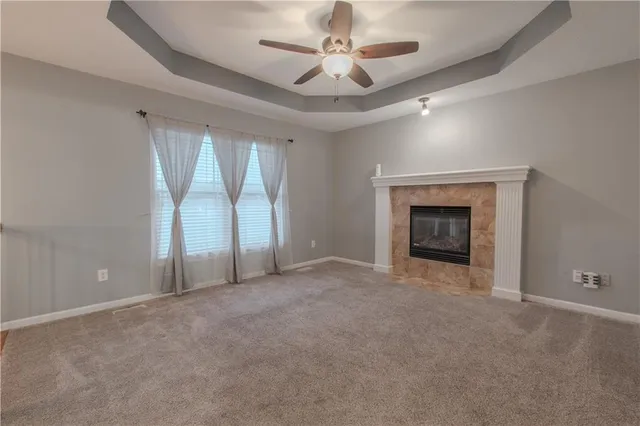 $392,500 | 411 Eagle Glen Drive, Raymore, MO 64083