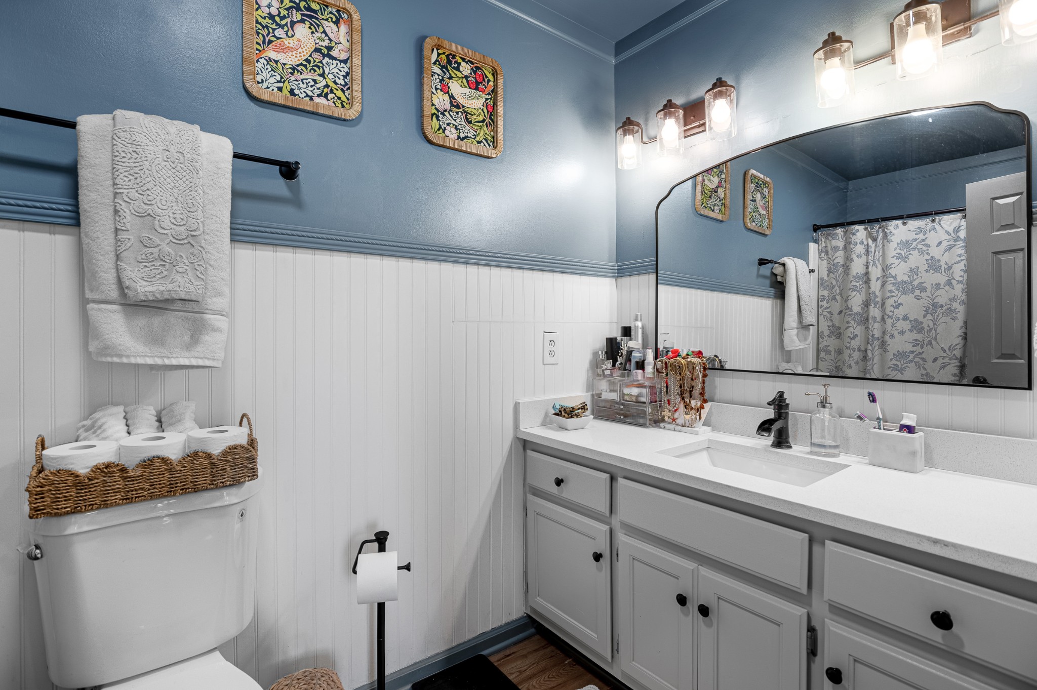 8522 Coles Ferry Pike Lebanon, TN 37087 - Photo 28 of 35 a bathroom with a sink and a mirror