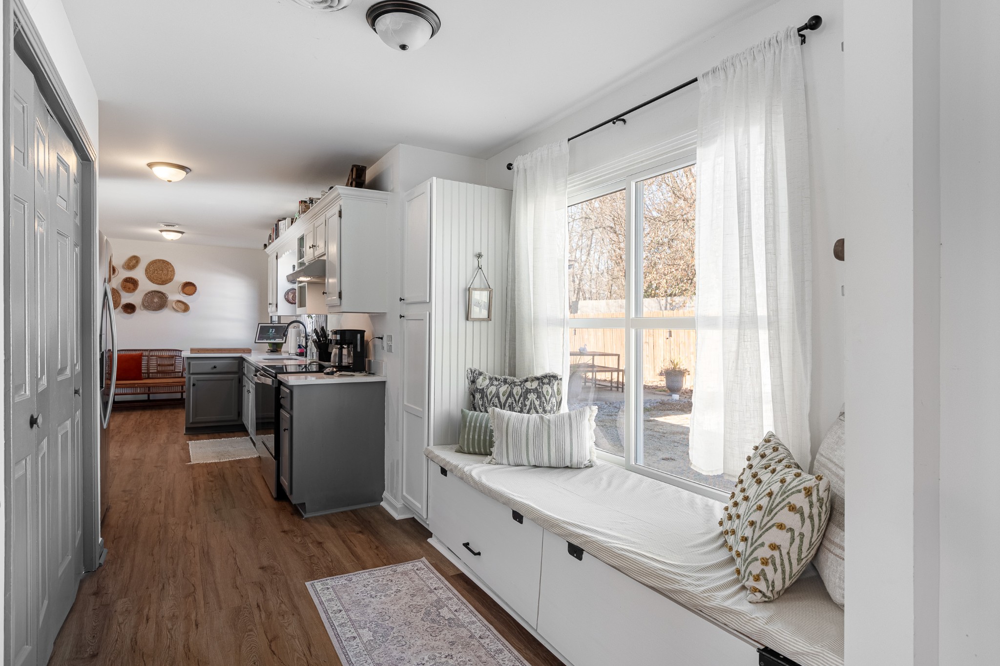 8522 Coles Ferry Pike Lebanon, TN 37087 - Photo 9 of 35 a living room with furniture large window and wooden floor