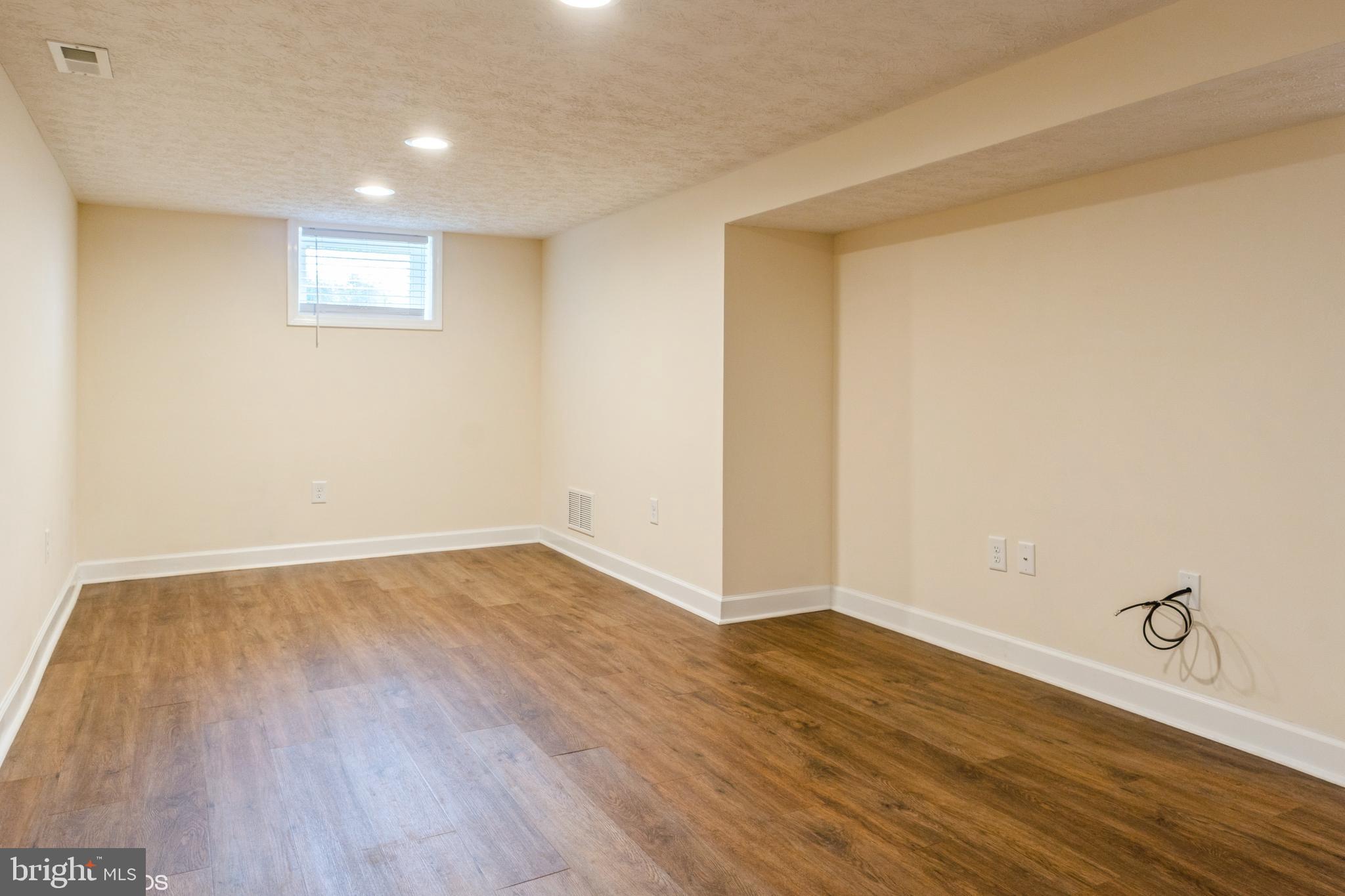 7940 Elizabeth Road Pasadena, MD 21122 - Photo 16 of 29 Gallery Image 16