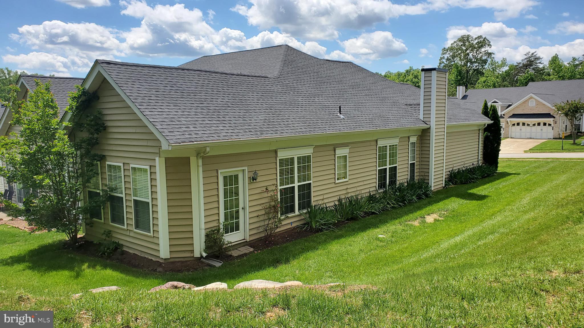 255 Williamsburg Circle La Plata, MD 20646 - Photo 2 of 23