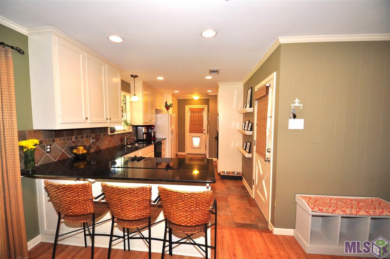9378 Rainford Road Baton Rouge, LA 70810 - Photo 2 of 7 KITCHEN