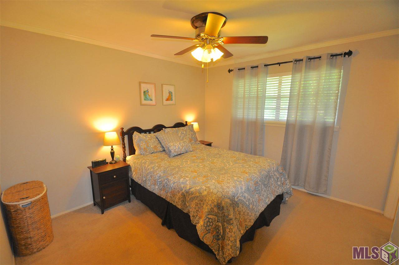 9378 Rainford Road Baton Rouge, LA 70810 - Photo 5 of 7 MASTER BEDROOM
