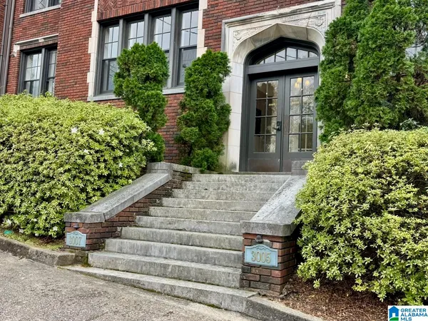 $299,900 | 3007 Highland Avenue, Unit 2, Birmingham, AL 35205