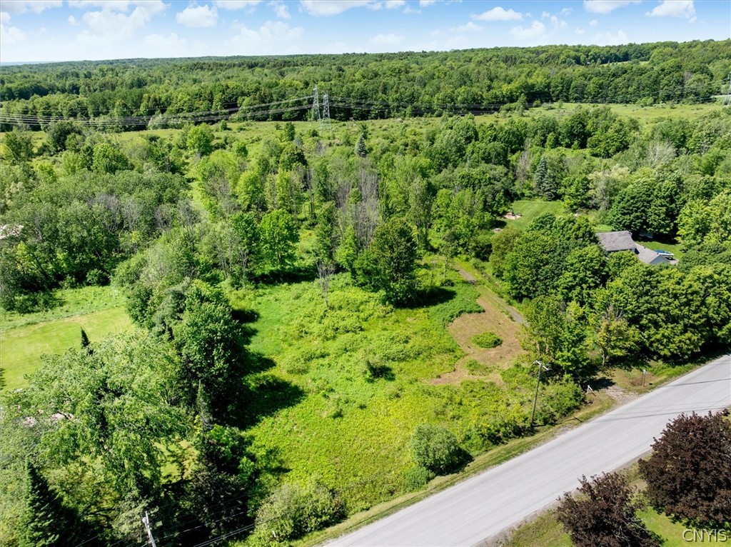 6101 Cavanaugh Road Marcy, NY 13403 - Photo 2 of 15