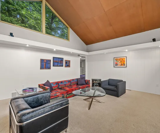 $795,000 | 3586 East Huron River Drive, Ann Arbor, MI 48104