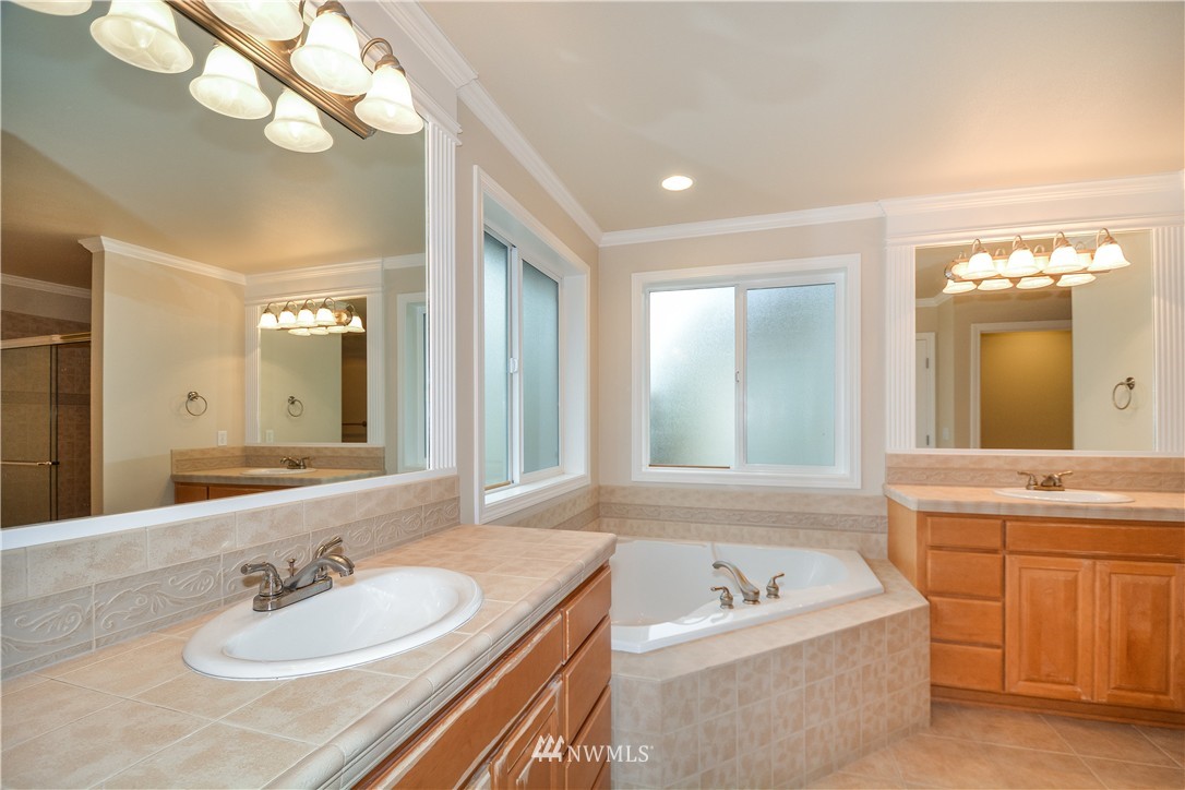 21402 37th Avenue Southeast Bothell, WA 98021 - Photo 15 of 25
