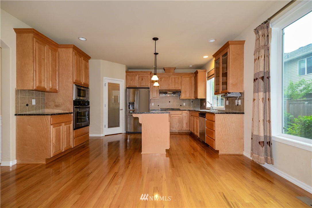 21402 37th Avenue Southeast Bothell, WA 98021 - Photo 8 of 25