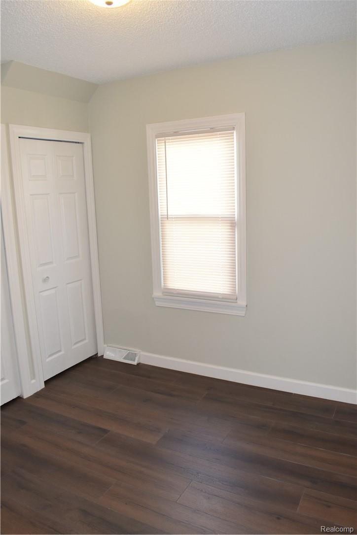8536 Stephens Road Warren, MI 48089 - Photo 14 of 26 DSC_0593.JPG