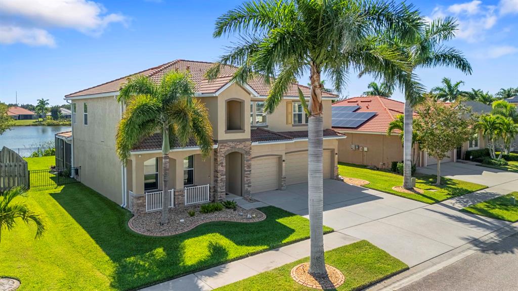 159 Star Shell Drive Apollo Beach, FL 33572 - Photo 4 of 57 a view of a house with swimming pool