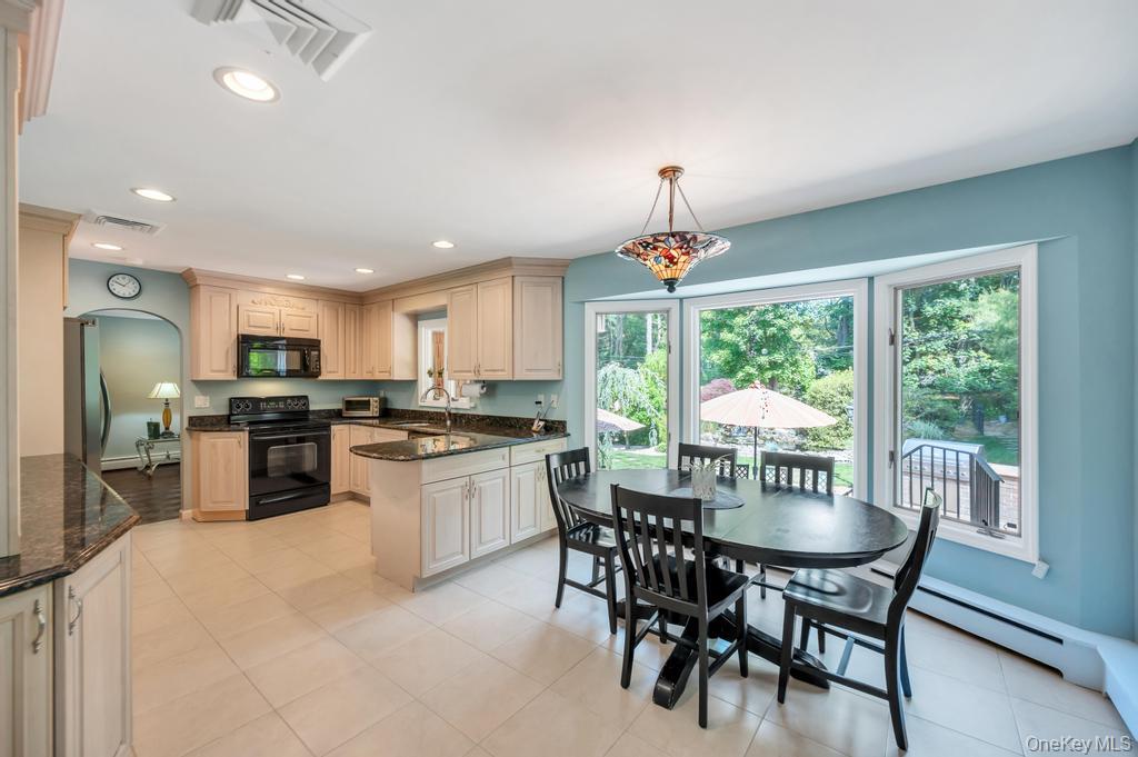 10 South Lot Road Smithtown, NY 11787 - Photo 13 of 50