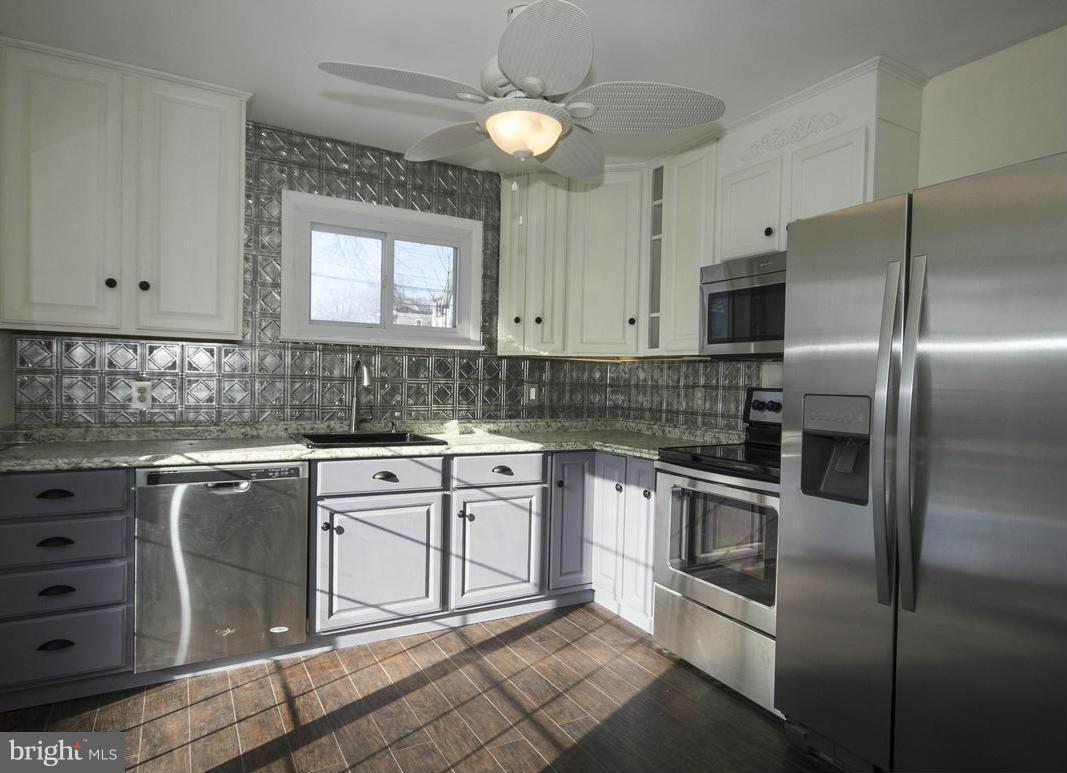152 Osborn Road Aberdeen, MD 21001 - Photo 1 of 27 Kitchen