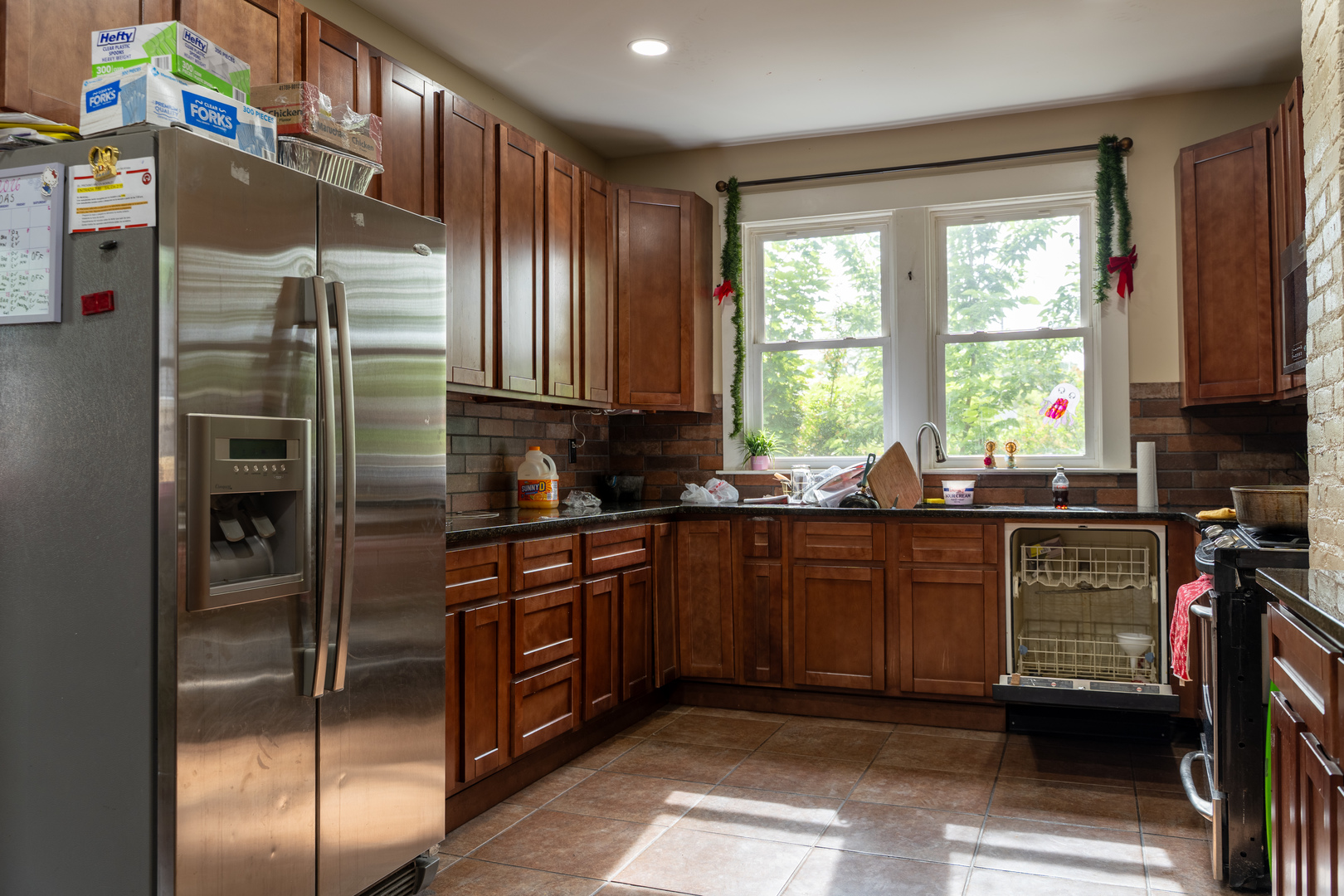 265 Slade Avenue Elgin, IL 60120 - Photo 9 of 23