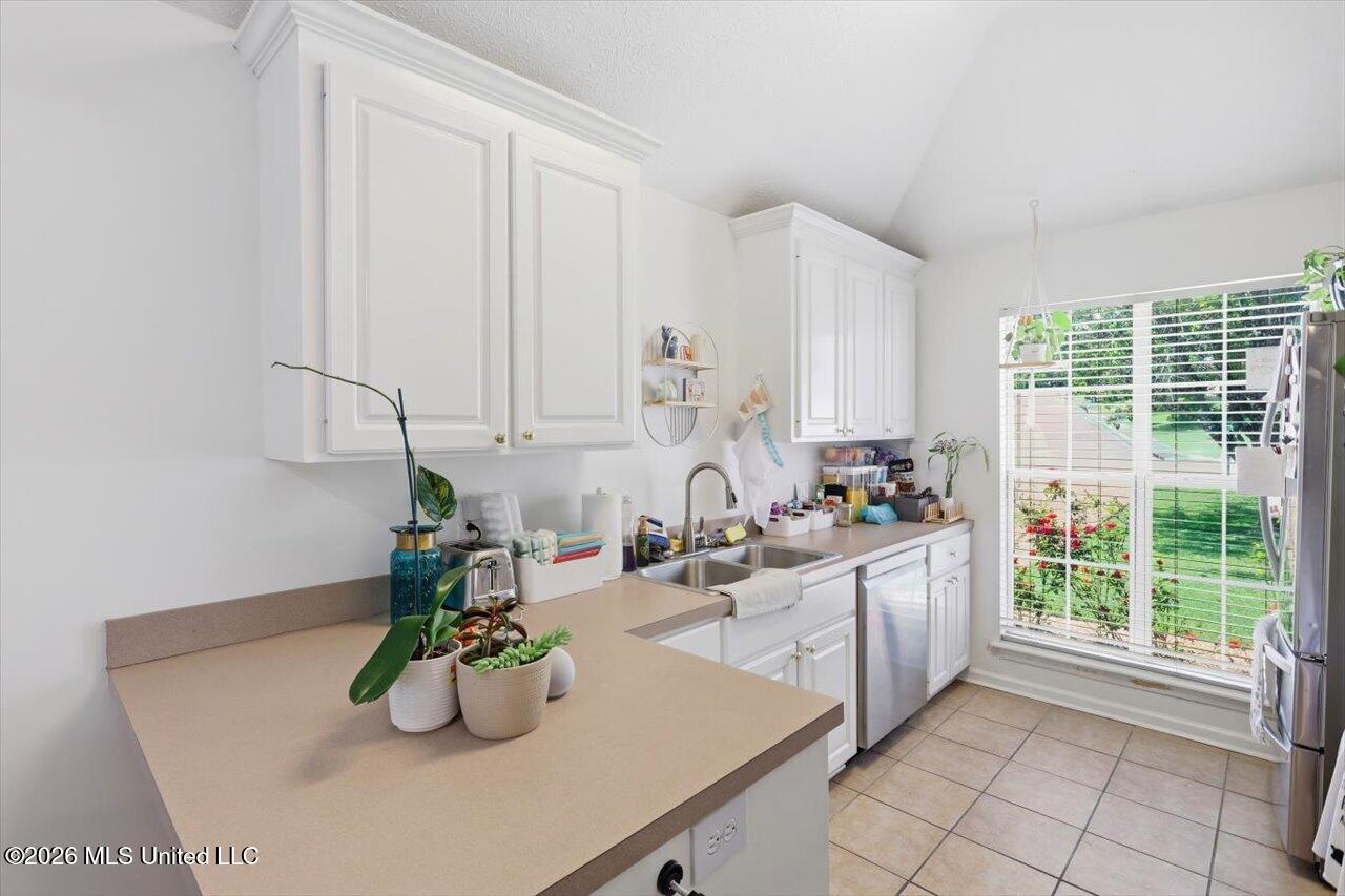 1021 Craig Circle Ridgeland, MS 39157 - Photo 9 of 24 10-1021 Craig Cir _ Kitch