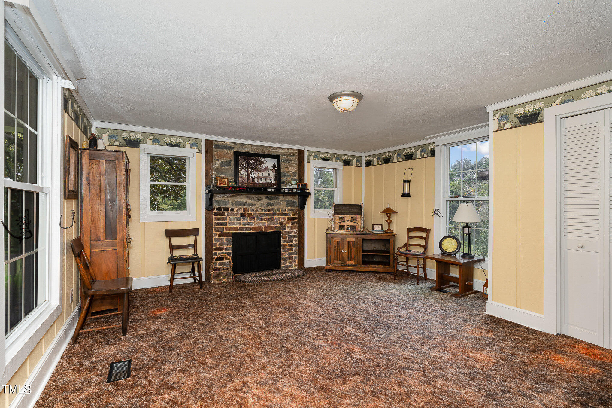 214 Barnwell Road Prospect Hill, NC 27314 - Photo 4 of 39 4