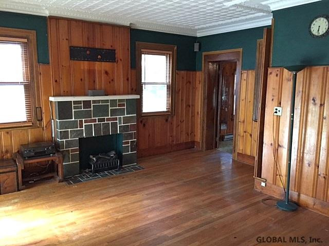 27 New Turnpike Road Troy, NY 12182 - Photo 5 of 18 Photo 5