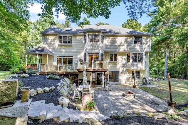 $1,375,000 | 55 Shipyard Lane, Pembroke, MA 02359