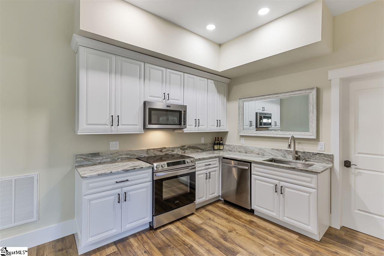 300 Pointe E Drive Seneca, SC 29672 - Photo 24 of 36