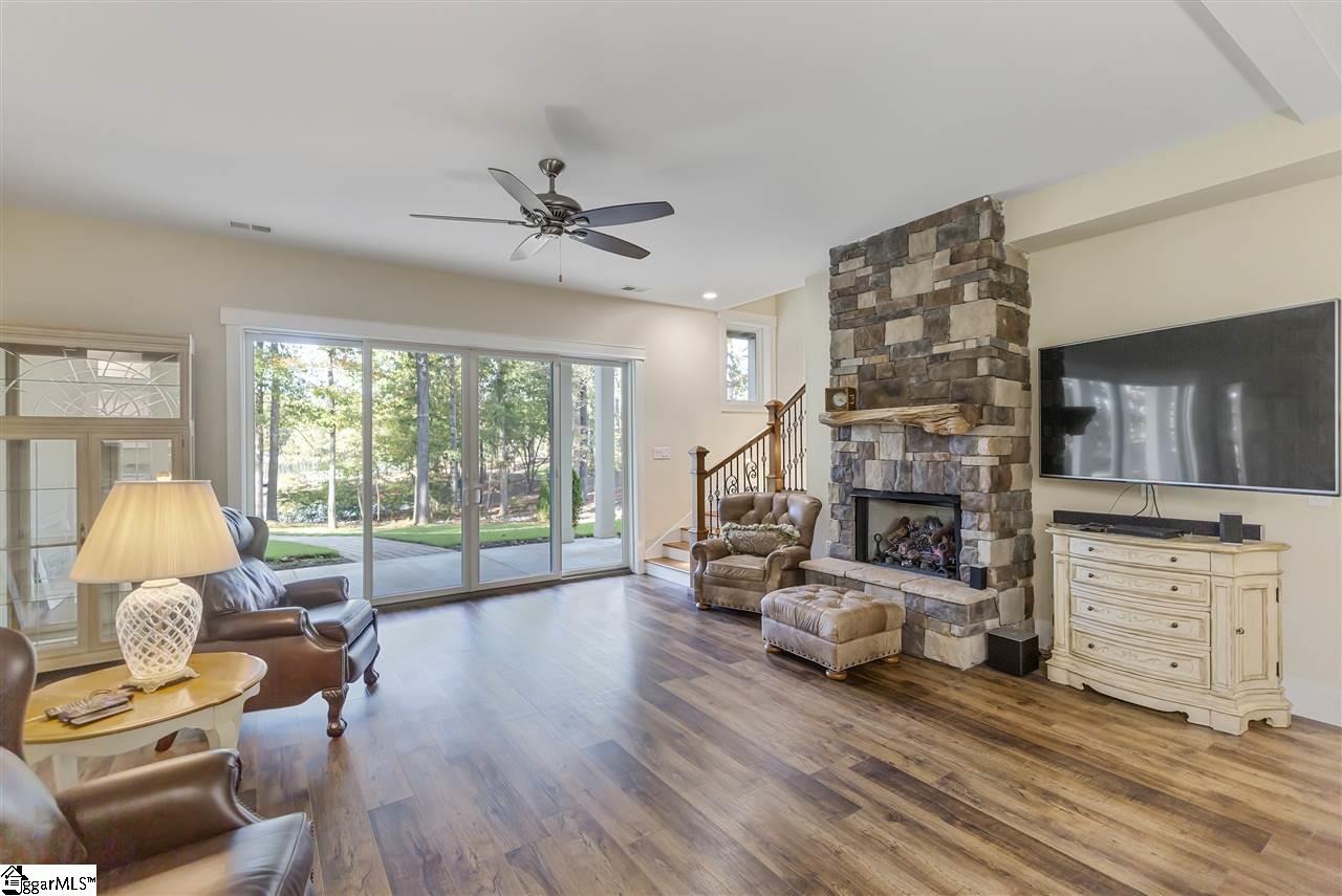 300 Pointe E Drive Seneca, SC 29672 - Photo 27 of 36