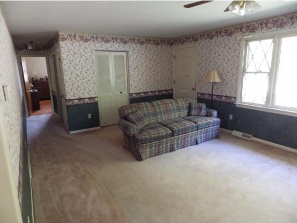 366 Middle Road Tuftonboro, NH 03816 - Photo 16 of 25