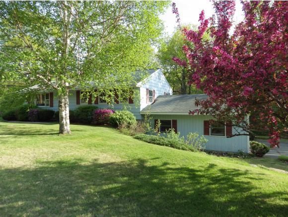 366 Middle Road Tuftonboro, NH 03816 - Photo 7 of 25