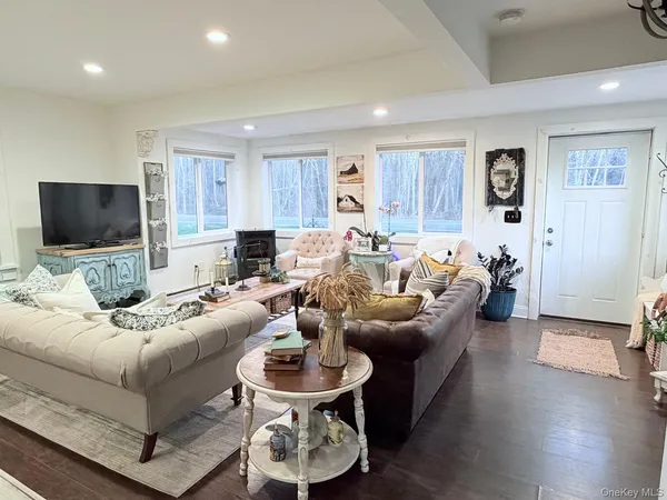 $545,000 | 2374 Bruynswick Road, Wallkill, NY 12589