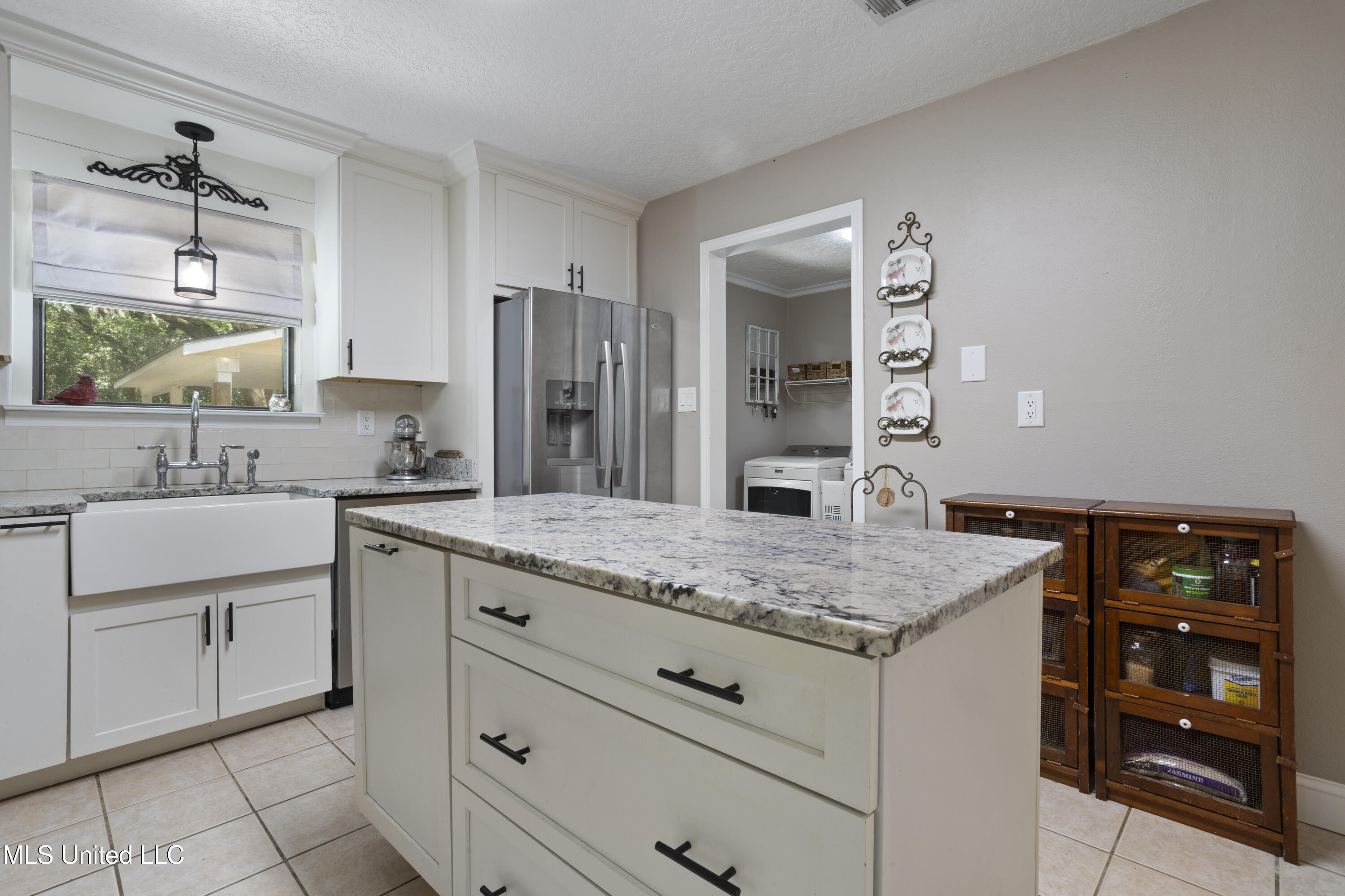 8200 Butler Road Moss Point, MS 39562 - Photo 16 of 37 016