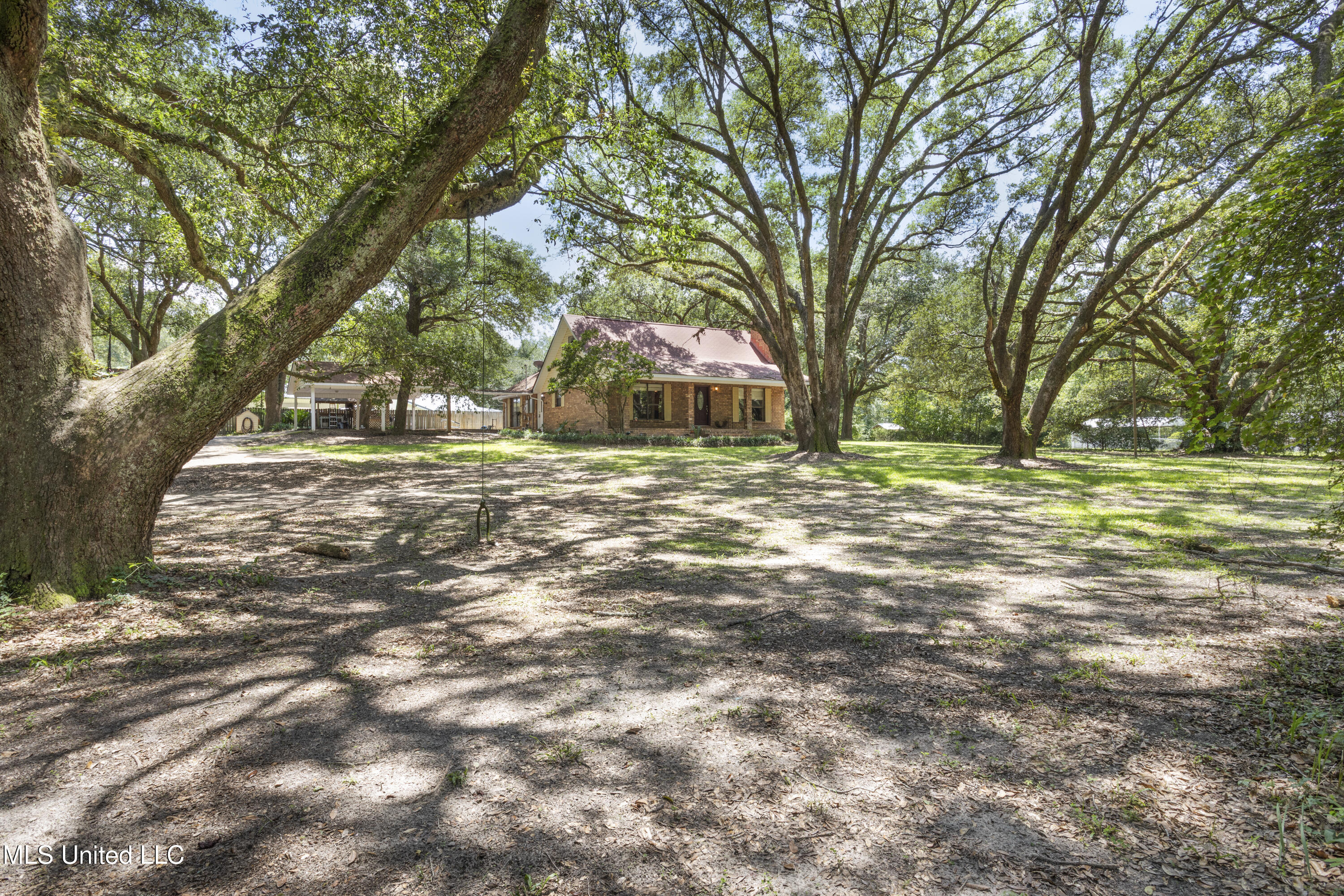 8200 Butler Road Moss Point, MS 39562 - Photo 2 of 37 002