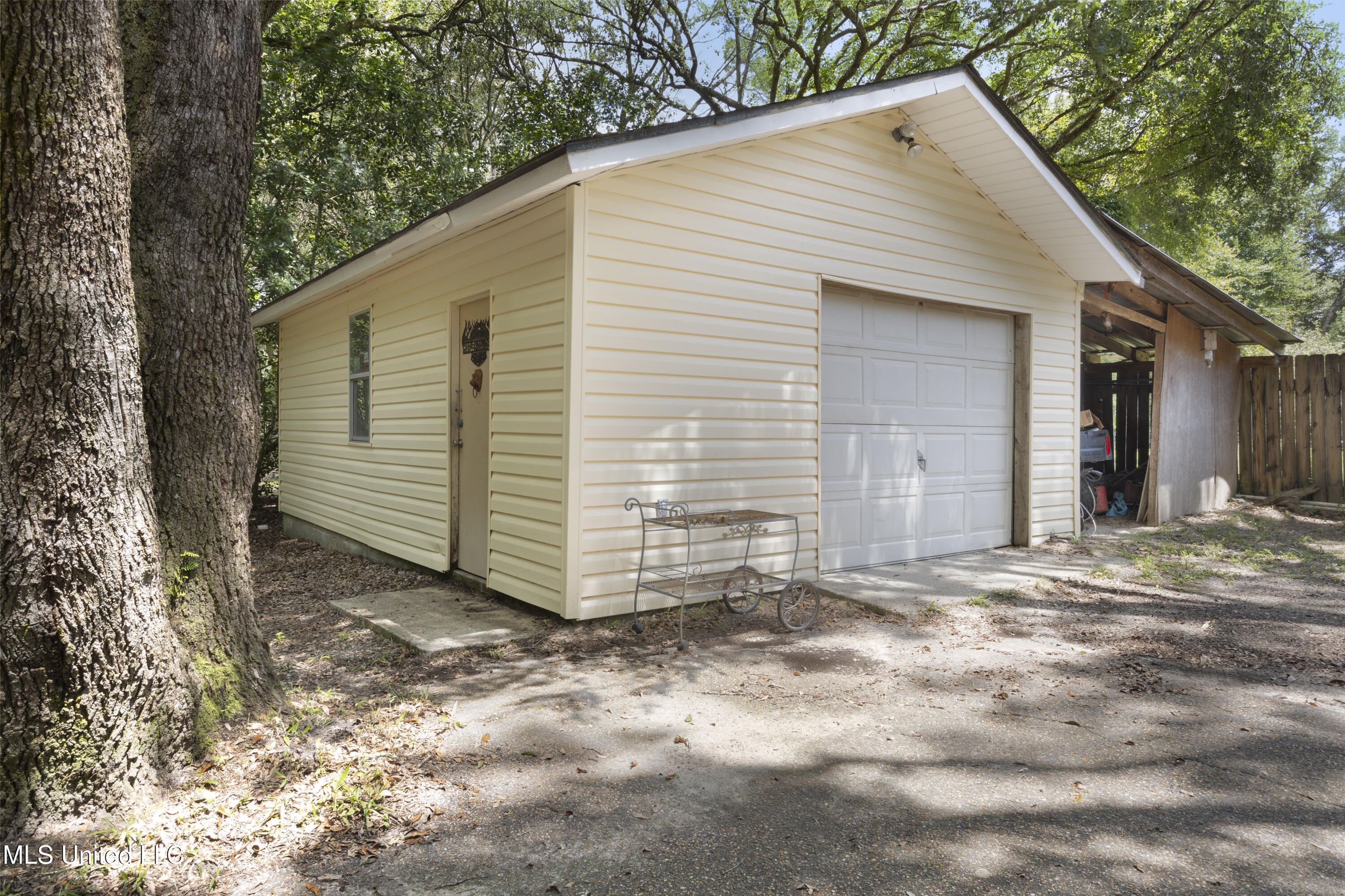 8200 Butler Road Moss Point, MS 39562 - Photo 37 of 37 037