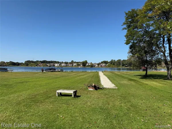 $899,000 | 2910 Loon Drive, Wixom, MI 48393