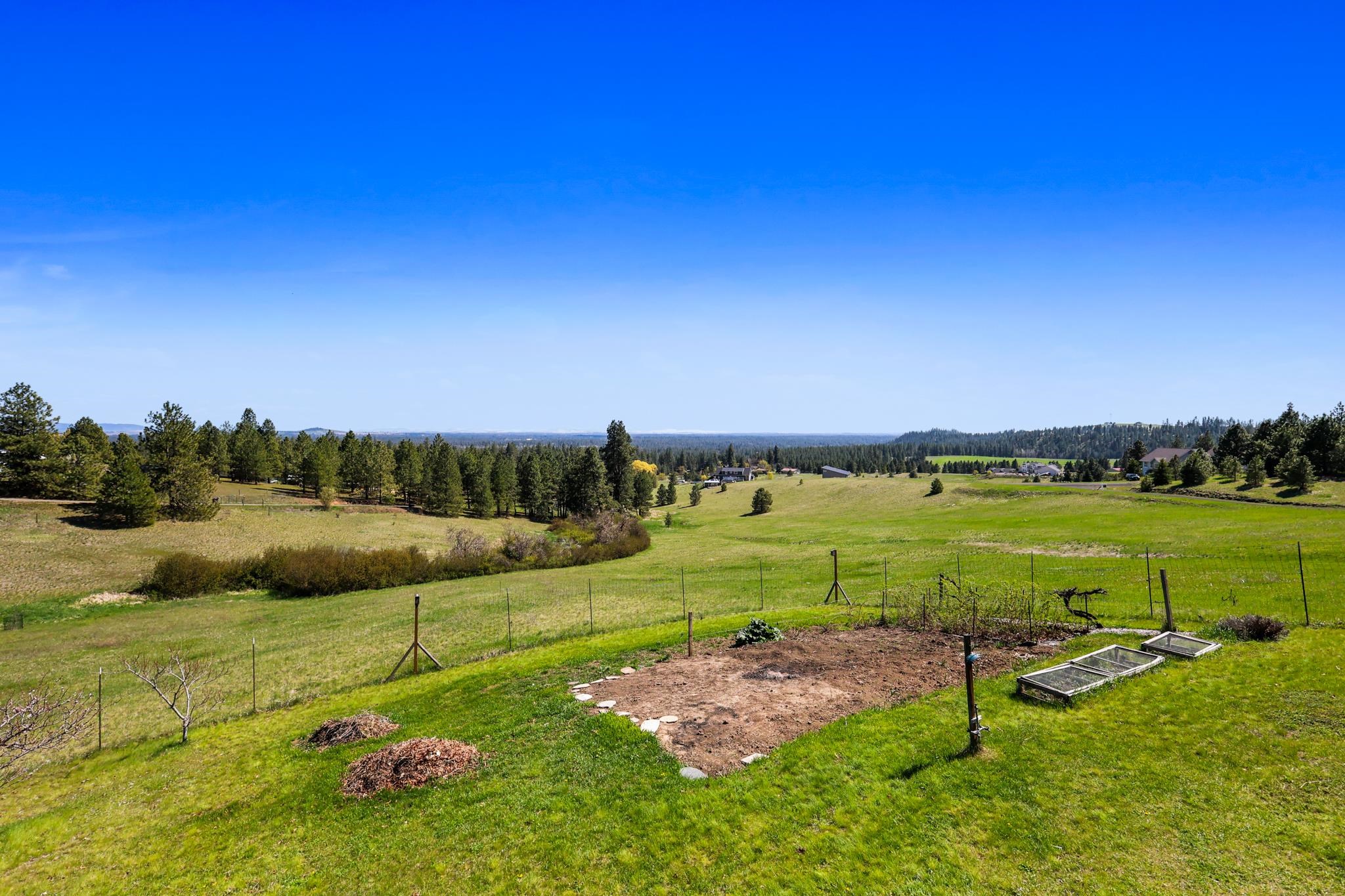 11510 South S Mount Cheney, WA 99004 - Photo 32 of 41