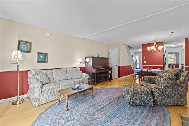 $318,000 | 413 Locust Hill Road, Unit 4, Shelburne, VT 05482