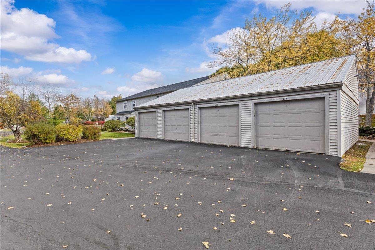 413 Locust Hill Road, Unit 4 Shelburne, VT 05482 - Photo 9 of 36