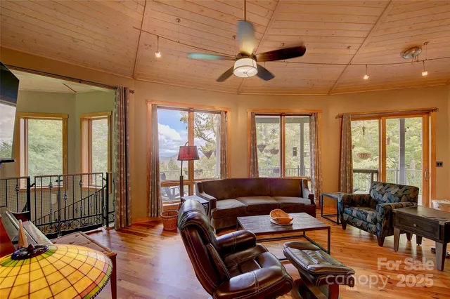 $1,199,000 | 1024 Arrowhead Ridge Road, Spruce Pine, NC 28777