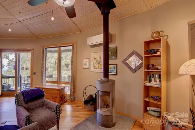 $1,199,000 | 1024 Arrowhead Ridge Road, Spruce Pine, NC 28777