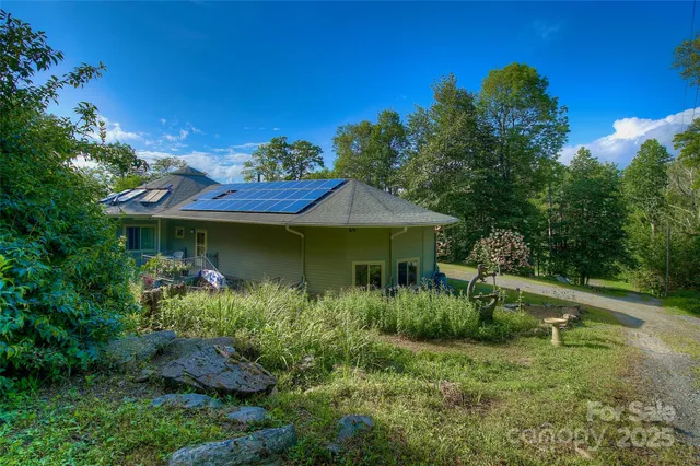 $1,199,000 | 1024 Arrowhead Ridge Road, Spruce Pine, NC 28777