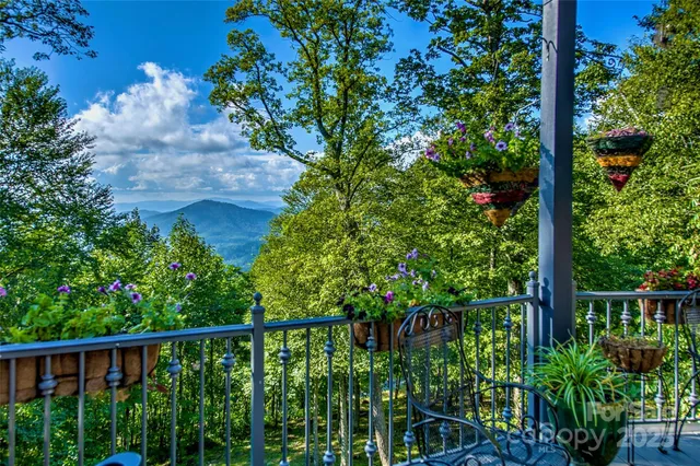 $1,199,000 | 1024 Arrowhead Ridge Road, Spruce Pine, NC 28777