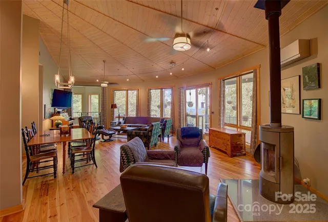 $1,199,000 | 1024 Arrowhead Ridge Road, Spruce Pine, NC 28777