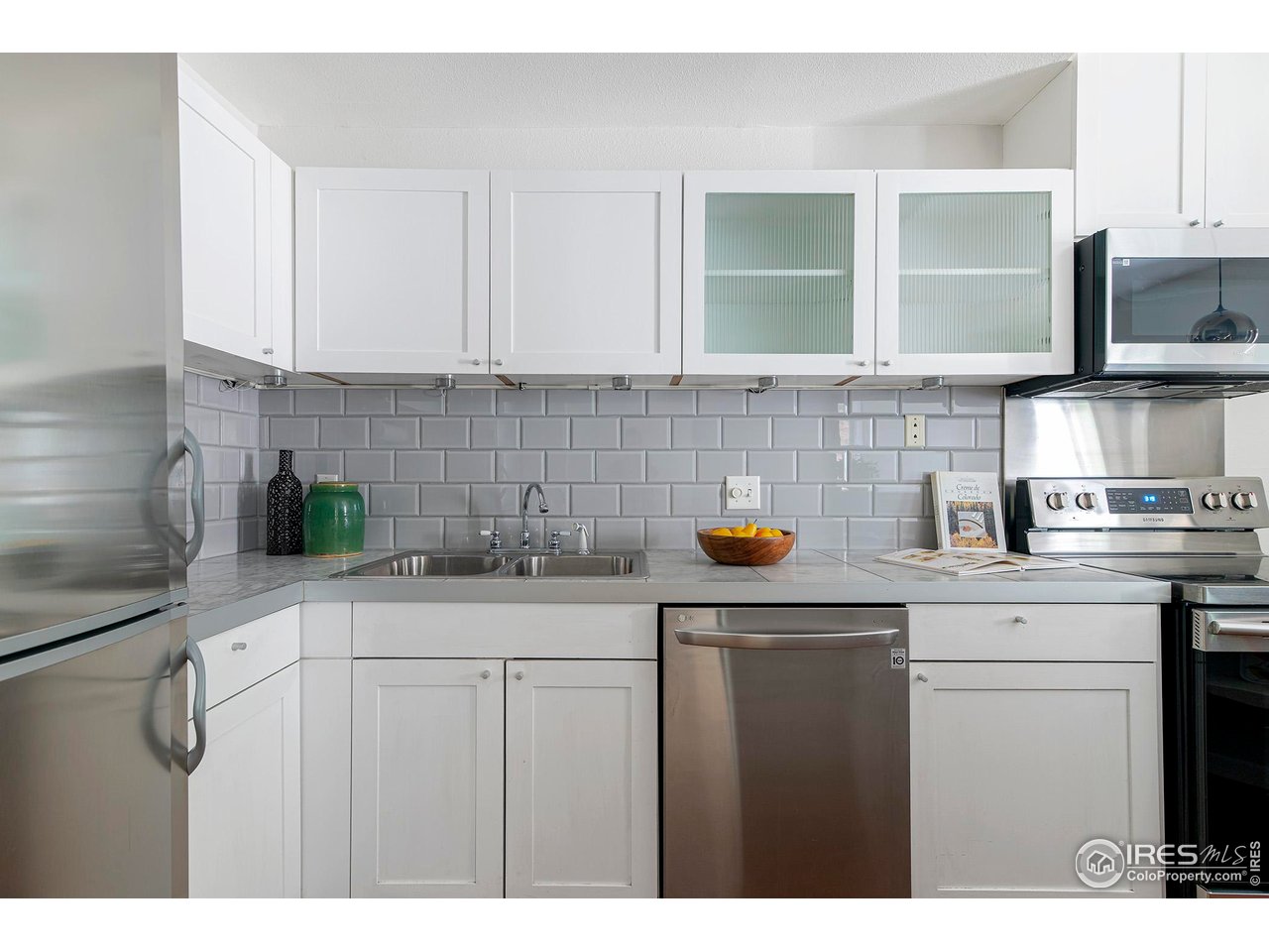 1237 Elder Avenue, Unit 1 Boulder, CO 80304 - Photo 9 of 16 Modern conveniences