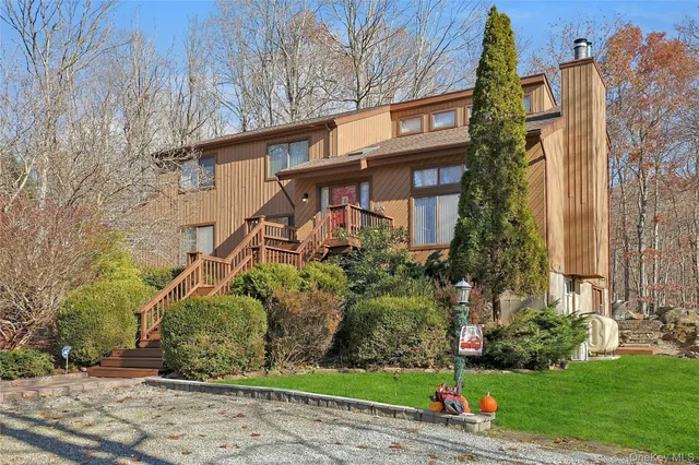 $849,000 | 31 Powder Horn Road, Cortlandt Manor, NY 10567