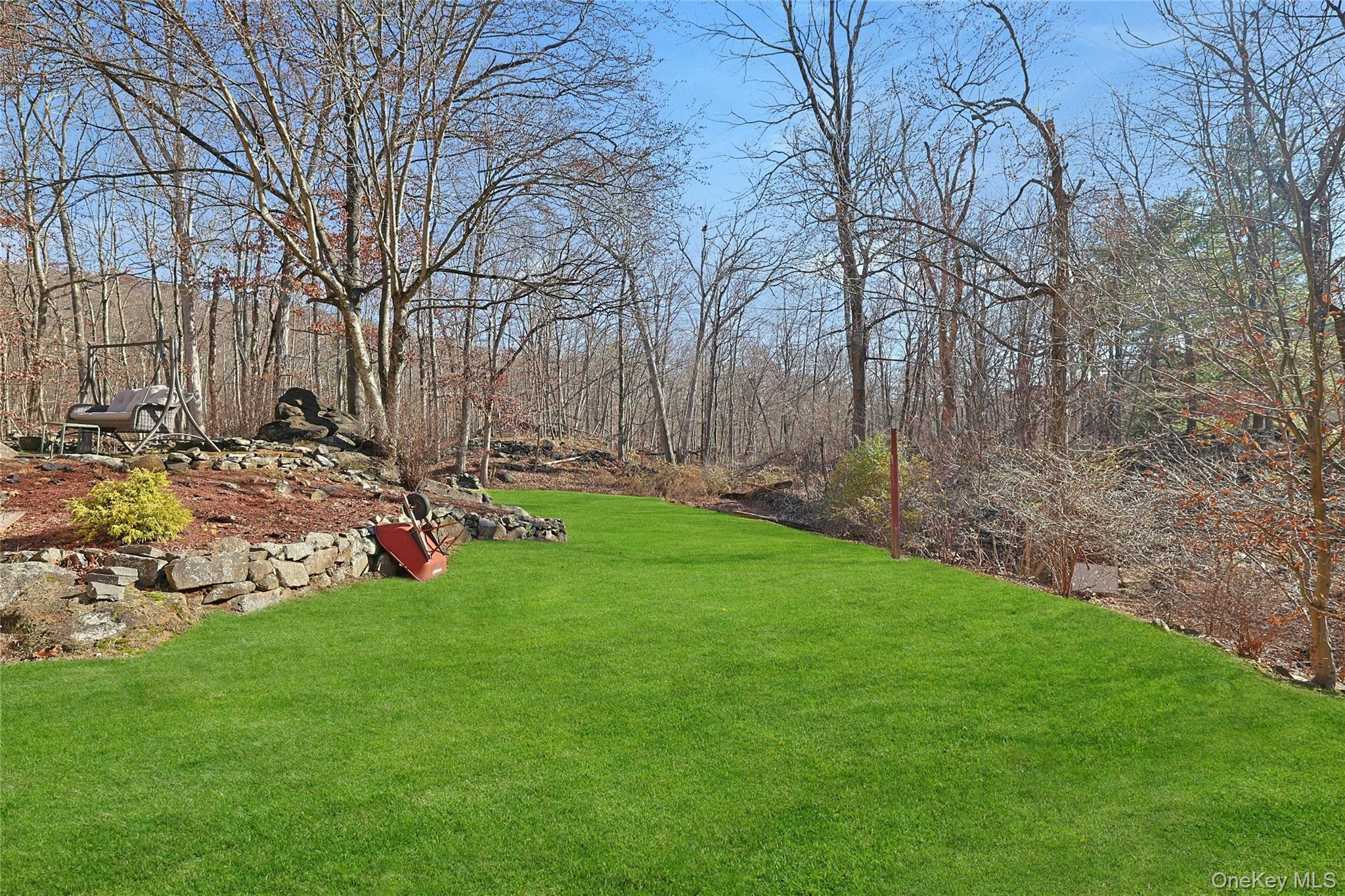31 Powder Horn Road Cortlandt Manor, NY 10567 - Photo 30 of 38 a view of a field with trees