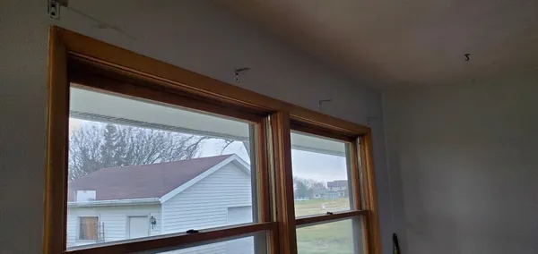 $1,250 | 728 North 2853rd Road, Unit 1, Utica, IL 61373