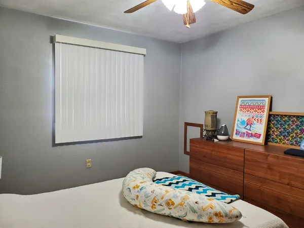 $1,250 | 728 North 2853rd Road, Unit 1, Utica, IL 61373