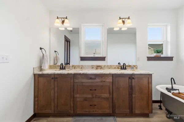 $850,000 | 1542 Lanny Lane, Moscow, ID 83843