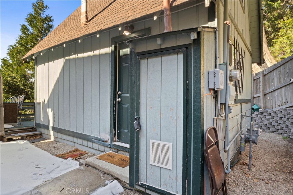 1286 Lovers Lane Rimforest, CA 92378 - Photo 11 of 27