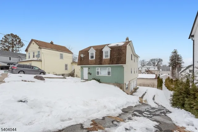 $2,700 | 223 Liberty Street, Unit 2, Boonton, NJ 07005