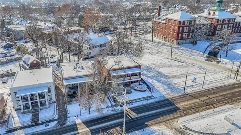 $659,000 | 1017 West 39th Street, Kansas City, MO 64111