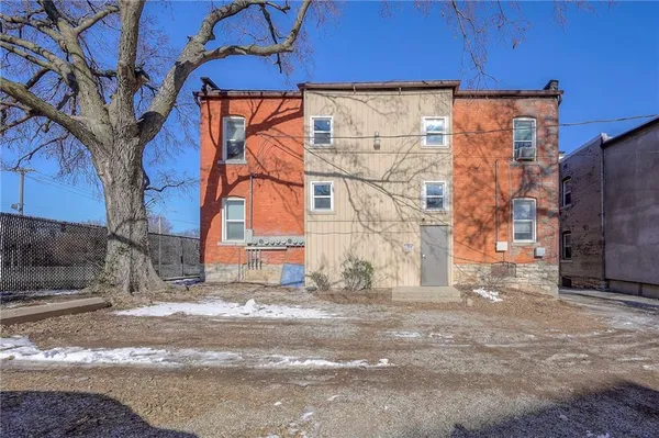 $659,000 | 1017 West 39th Street, Kansas City, MO 64111